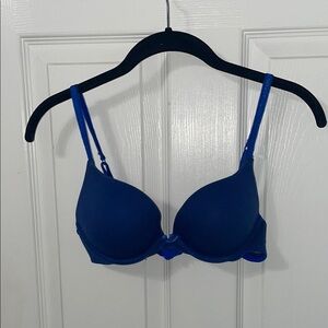 Victoria's Secret Blue Push-Up T-Shirt Bra